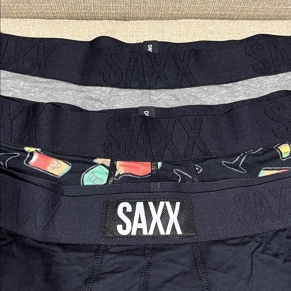 SAXX 3-PACK BOXER BRIEF MENS UNDERWEAR - ASSORTED COLORS & STYLES - SZ Large - Picture 2 of 7